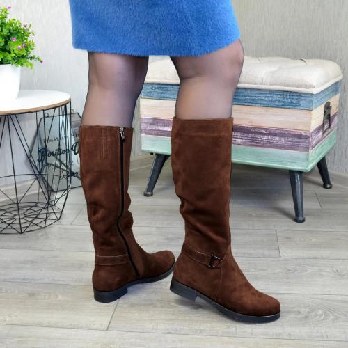 Чоботи коричневі замшеві низькій хід